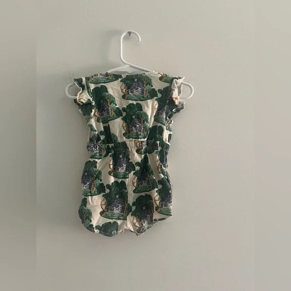 Kate Quinn Cottage House Print Romper 12-18M Green Storybook Romper Fits Small - Picture 3 of 3